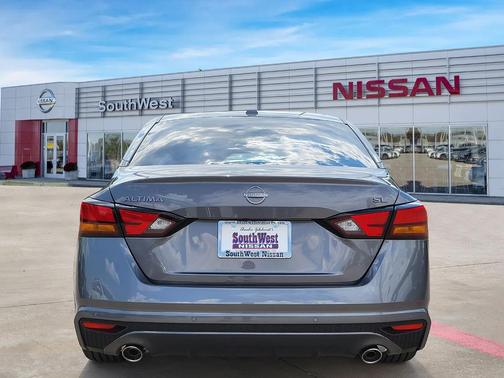 2025 Nissan Altima SL