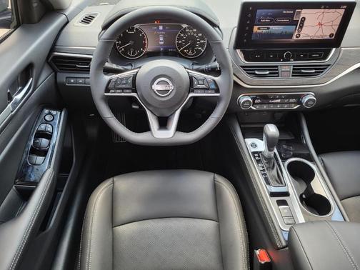 2025 Nissan Altima SL