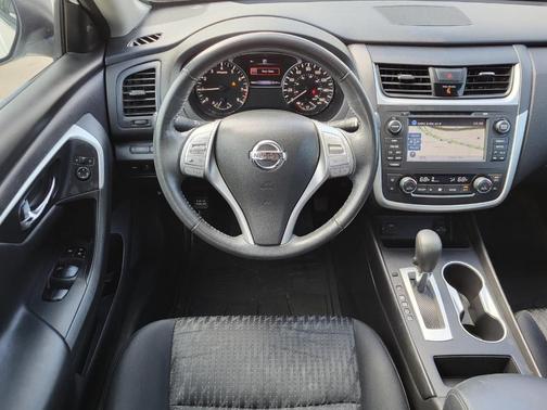 2017 Nissan Altima 2.5 SV