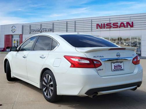 2017 Nissan Altima 2.5 SV