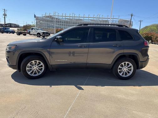 2022 Jeep Cherokee Latitude Lux