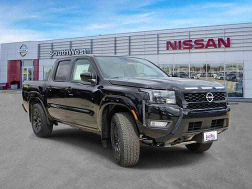 Super Black 2027 Nissan Frontier SV
