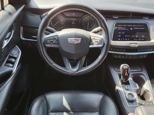 2023 Cadillac XT4 Sport