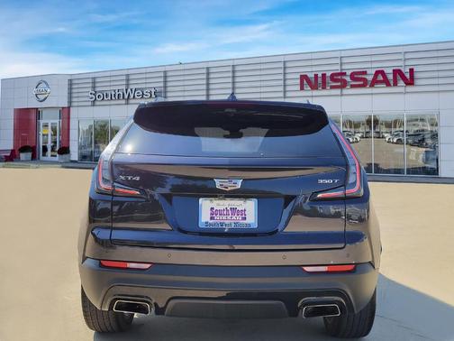 2023 Cadillac XT4 Sport