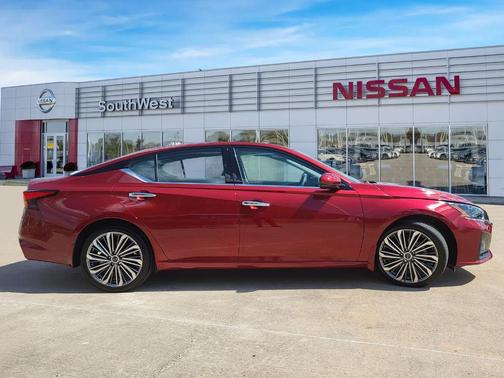 2024 Nissan Altima 2.5 SL