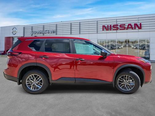 2025 Nissan Rogue S