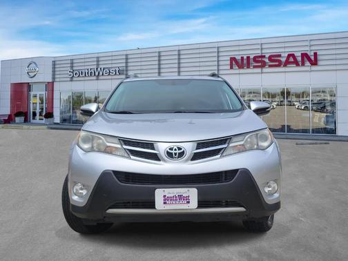Classic Silver Metallic 2015 Toyota RAV4 XLE