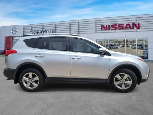 Classic Silver Metallic 2015 Toyota RAV4 XLE