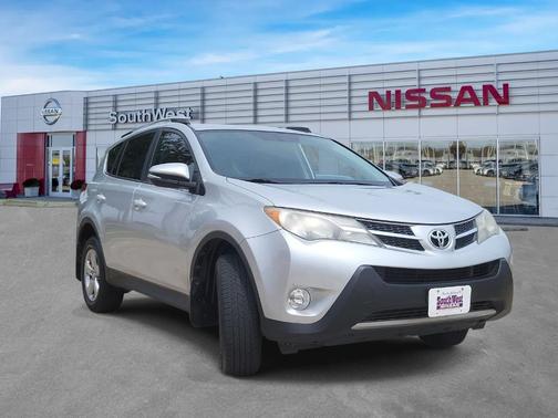 Classic Silver Metallic 2015 Toyota RAV4 XLE