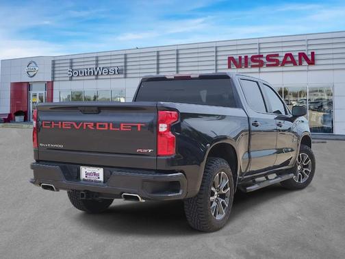 Dark Ash Metallic 2022 Chevrolet Silverado 1500 RST