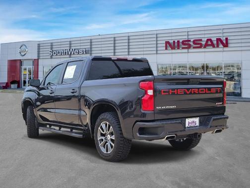 Dark Ash Metallic 2022 Chevrolet Silverado 1500 RST