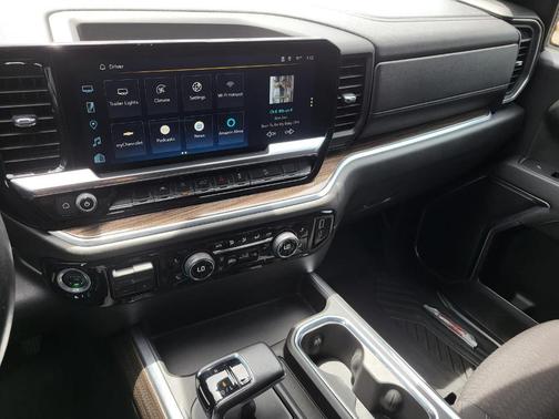 Dark Ash Metallic 2022 Chevrolet Silverado 1500 RST