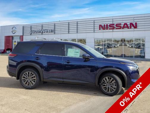 2025 Nissan Pathfinder SL