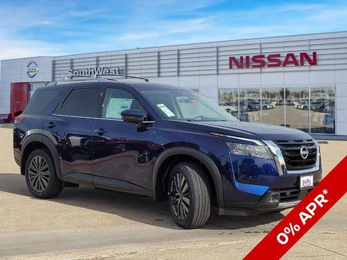 2025 Nissan Pathfinder SL