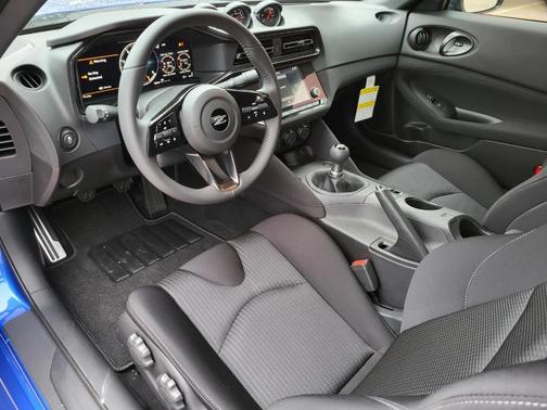 2025 Nissan Z Sport