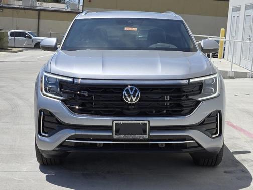 Silver Bird Metallic 2024 Volkswagen Atlas Cross Sport 2.0T SEL Premium R-Line