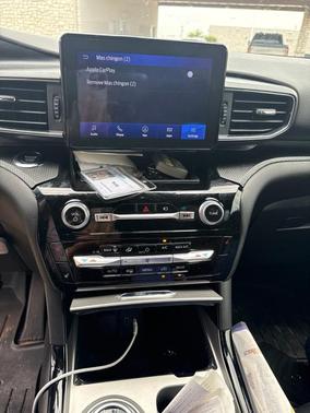 Black Metallic 2022 Ford Explorer ST-Line