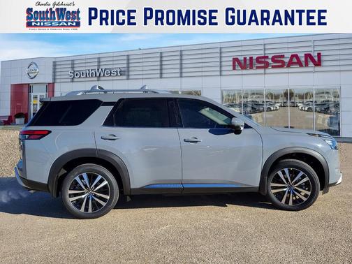 2025 Nissan Pathfinder Platinum