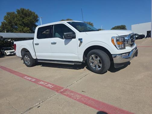 Oxford White 2023 Ford F-150 XLT