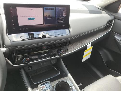 Gun Metallic 2026 Nissan Rogue Platinum