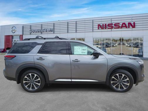 Gun Metallic 2026 Nissan Pathfinder Platinum