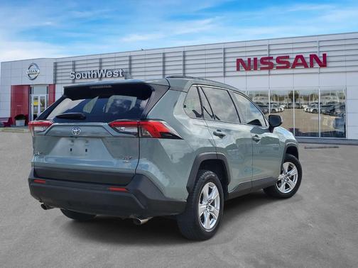 Lunar Rock 2021 Toyota RAV4 XLE