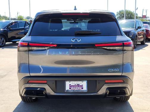 2025 INFINITI QX60 Pure