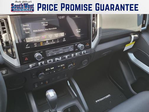 2025 Nissan Frontier SV