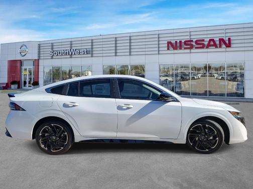 Aspen White 2026 Nissan Sentra SR