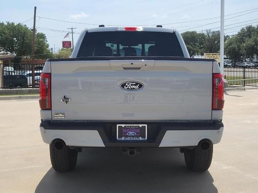 Avalanche 2026 Ford F-150 XLT