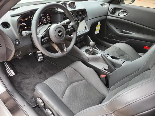 2025 Nissan Z Performance