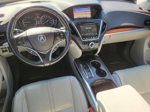 2017 Acura MDX 3.5L w/Advance Package