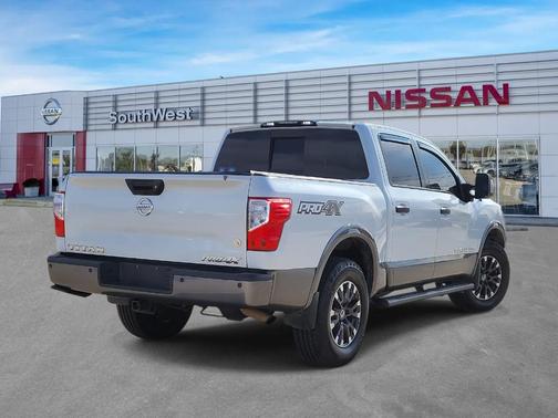2018 Nissan Titan PRO-4X