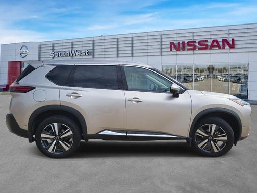 Champagne Silver 2021 Nissan Rogue Platinum