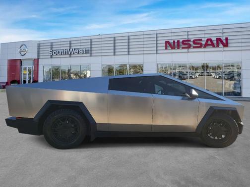 2024 Tesla Cybertruck Cyberbeast