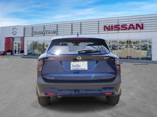 2025 Nissan Kicks SV