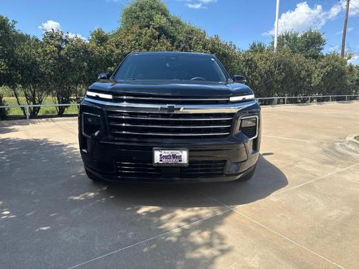 Mosaic Black Metallic 2025 Chevrolet Traverse High Country