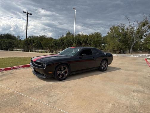 2014 Dodge Challenger SXT