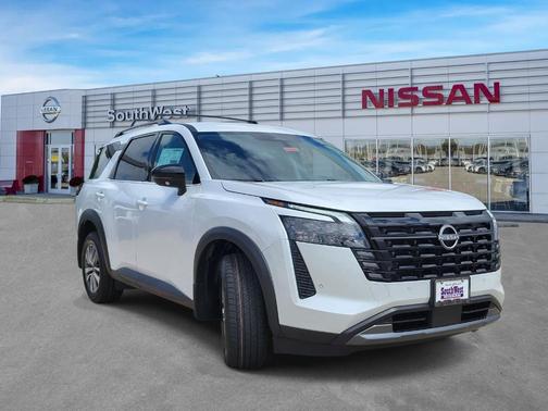Pearl 2026 Nissan Pathfinder SL