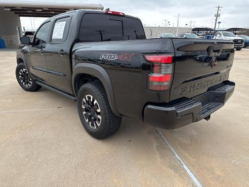 2024 Nissan Frontier PRO-4X