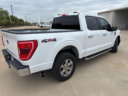 Oxford White 2023 Ford F-150 XLT