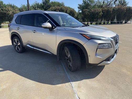 Champagne Silver 2023 Nissan Rogue Platinum