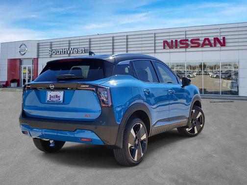 2026 Nissan Kicks SR