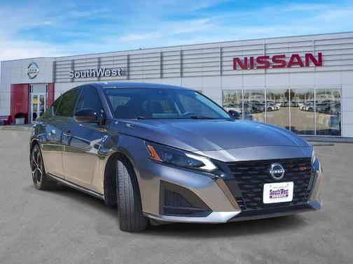Gun Metallic 2023 Nissan Altima 2.5 SR