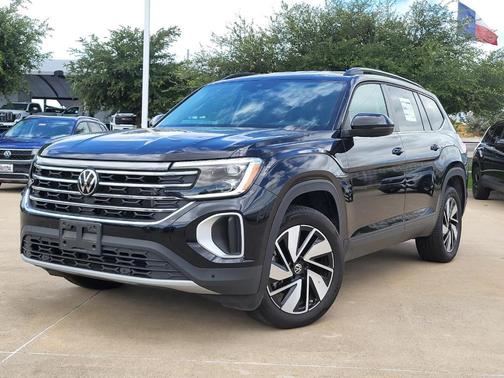 Deep Black Pearl Effect 2024 Volkswagen Atlas 2.0T SE w/Technology