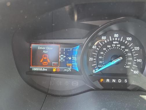 2022 Ford Edge SE