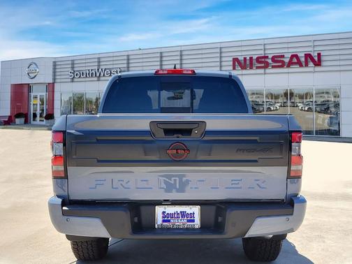 2025 Nissan Frontier PRO-4X