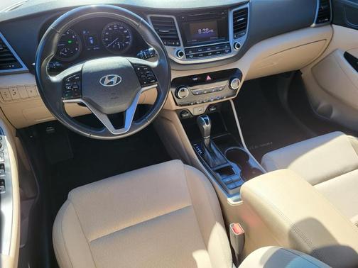 2016 Hyundai TUCSON Sport