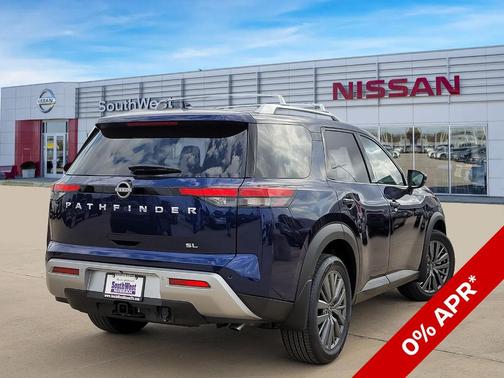 2025 Nissan Pathfinder SL