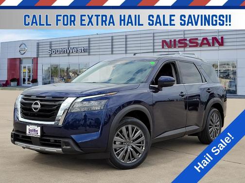 2025 Nissan Pathfinder SL